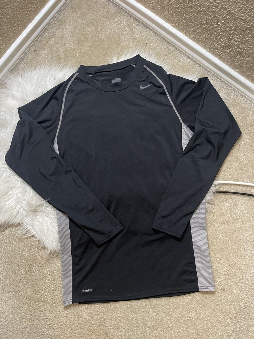 Nike Dri-FIT Compression Long Sleeve L Black Gray Athletic Training Running